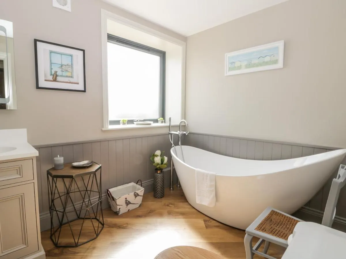 Holiday home Pheasant'S Roost Villa Kingston upon Hull United Kingdom